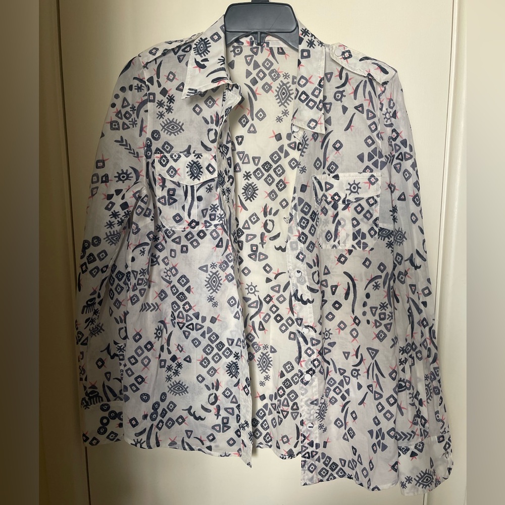 Tory Burch button down Top with Navy & Pink Print ! 💯% cotton PTP 19 x24long.